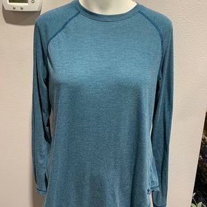 Long sleeve workout top